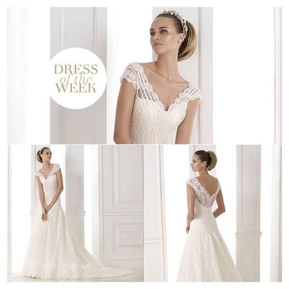 Wedding dress! - Picture 1 of 7